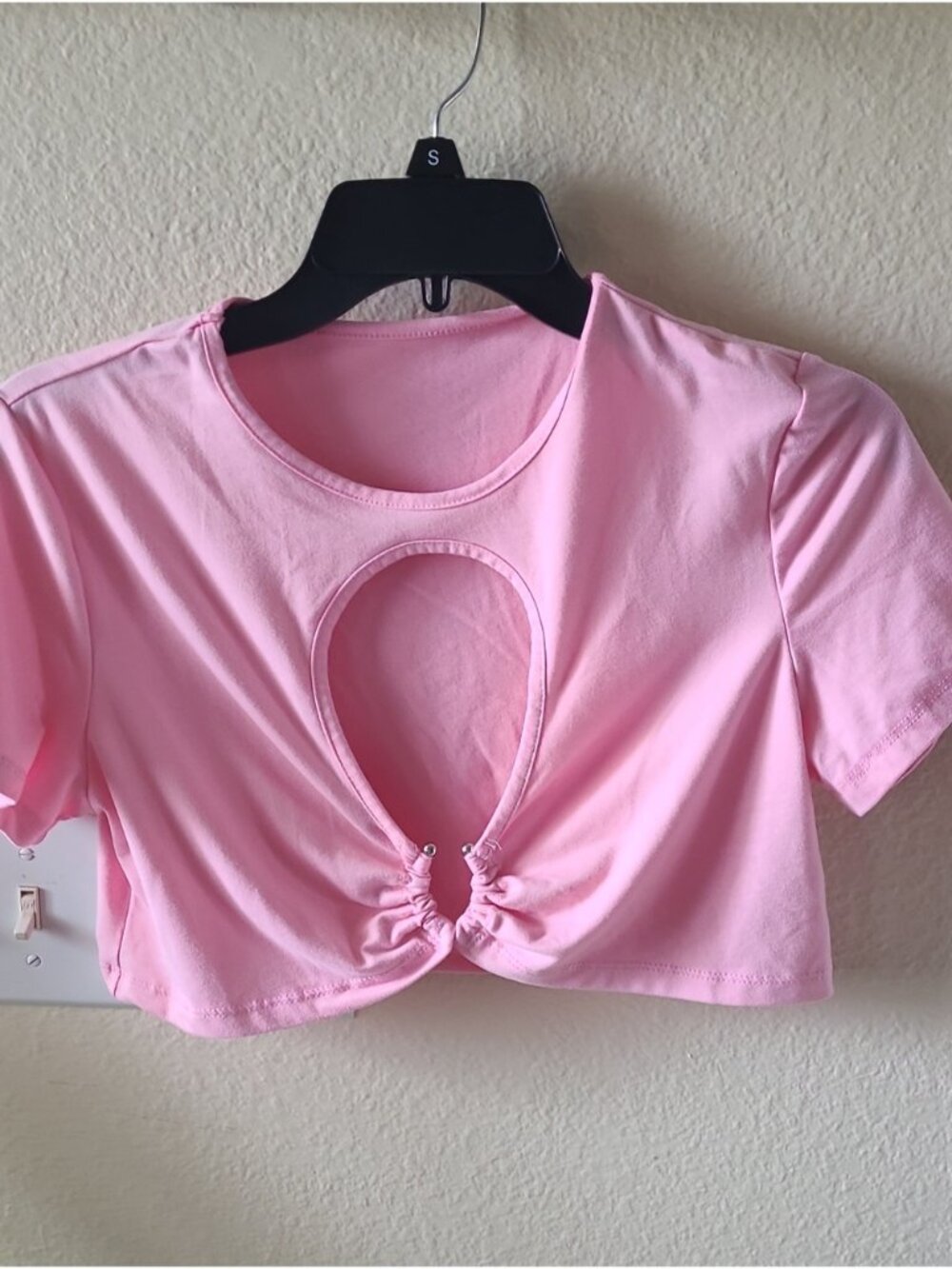 Pink Keyhole Crop Top with Front Ring Detail
